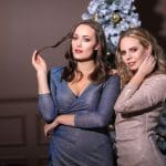 Perfect Makeup Pairings for a Navy Blue Dress